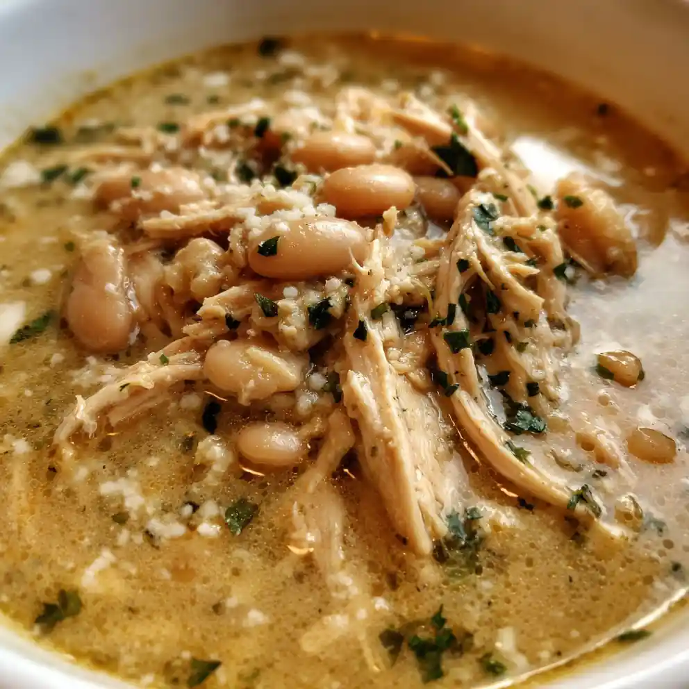 White Chicken Chili Crockpot with Creamy Beans
