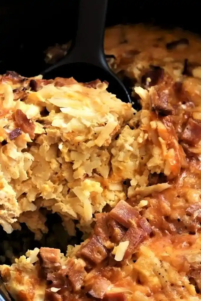 Slow Cooker Layered Breakfast Casserole