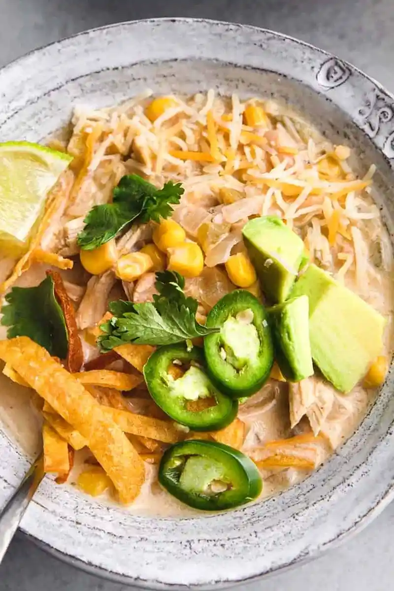Slow Cooker Creamy White Chicken Chili