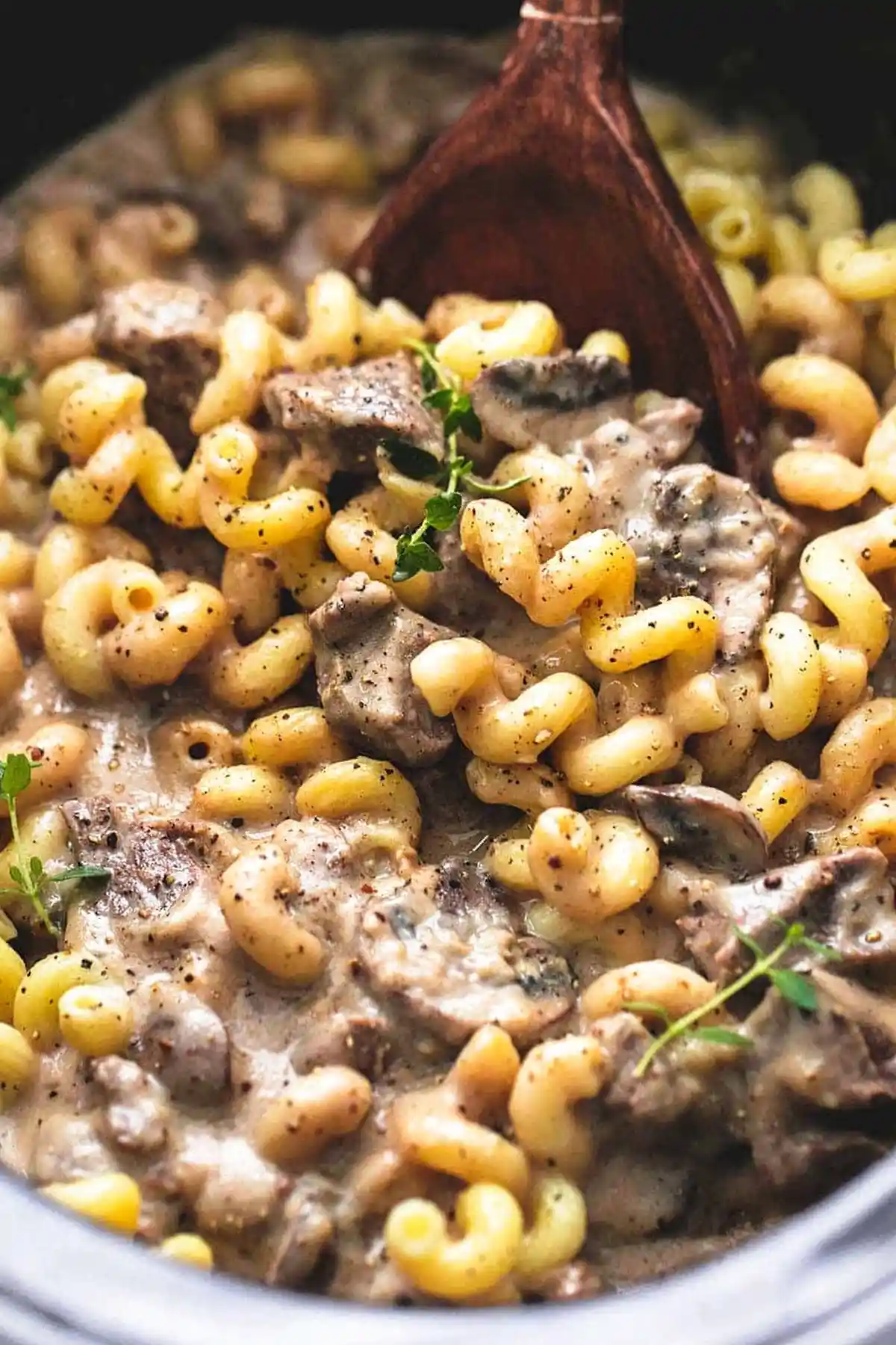 Slow Cooker Creamy Beef Stroganoff