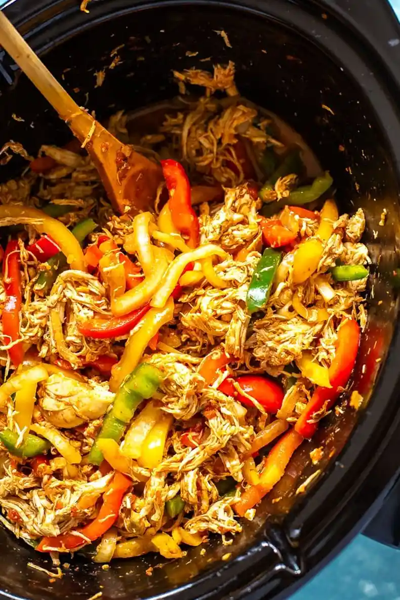 Easy Slow Cooker Chicken Fajitas